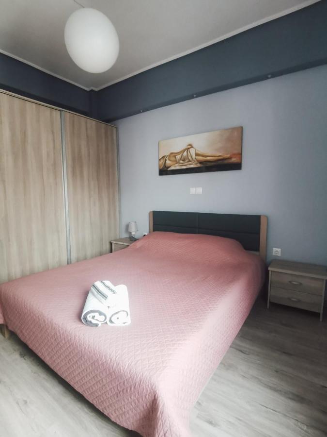 Efrosini'S By The Sea Apartment Chalkís Dış mekan fotoğraf