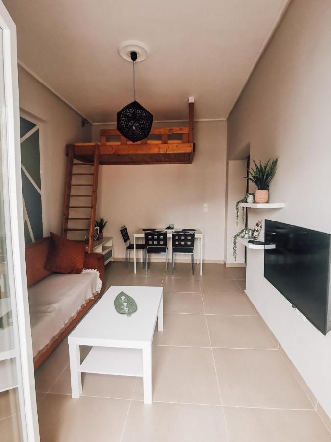 Efrosini'S By The Sea Apartment Chalkís Dış mekan fotoğraf