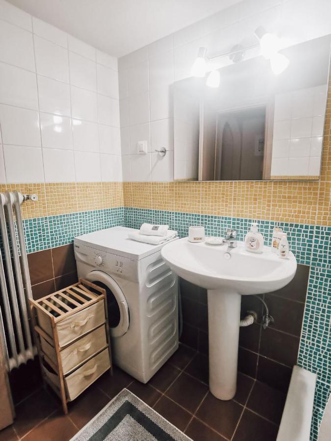 Efrosini'S By The Sea Apartment Chalkís Dış mekan fotoğraf